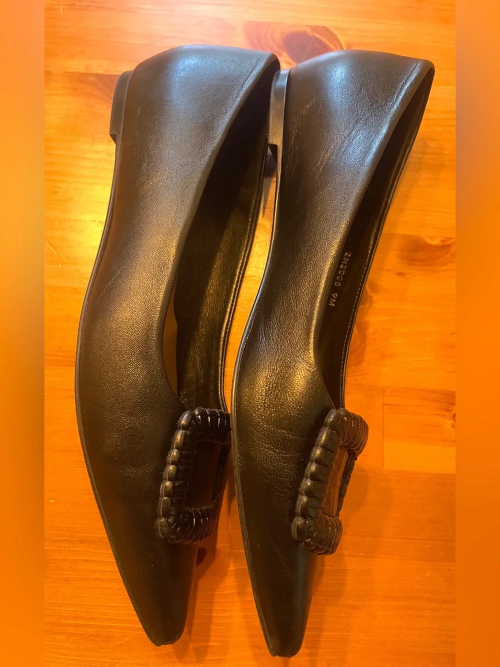 Aquatalia Jena Black Leather Pointed Toe Flats Shoes Buckle Accent Sz 8.5-9